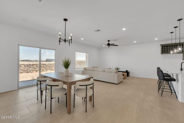 13737 CENTRO VISTA, Horizon City, TX 79928