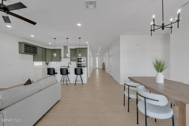 13737 CENTRO VISTA, Horizon City, TX 79928