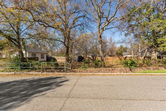 409 W Daws Street, Norman, OK 73069