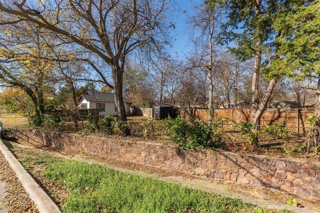 409 W Daws Street, Norman, OK 73069