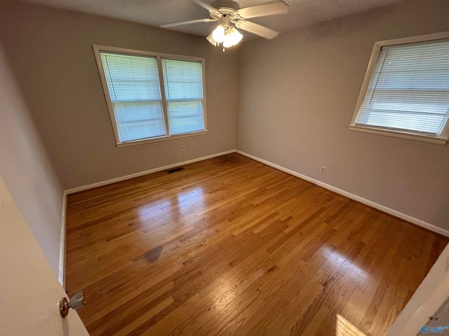 1607 Chapman Avenue NE, Huntsville, AL 35811