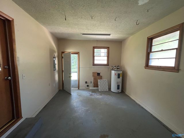 1607 Chapman Avenue NE, Huntsville, AL 35811