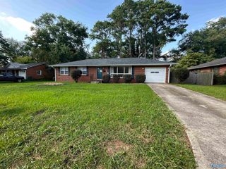1607 Chapman Avenue NE, Huntsville, AL 35811