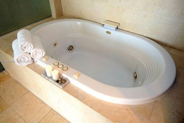 450 ALTON RD 2610, Miami Beach, FL 33139