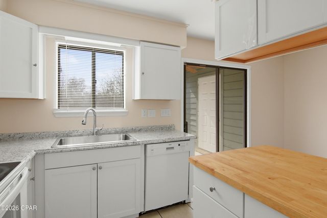 415 Venetian Way, Panama City, FL 32405