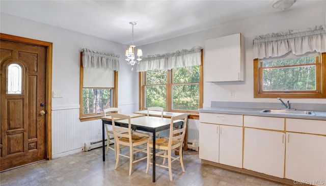 29 Boatheaders Lane N, East Hampton, NY 11937