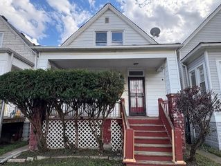 1241 W 72nd Place, Chicago, IL 60636