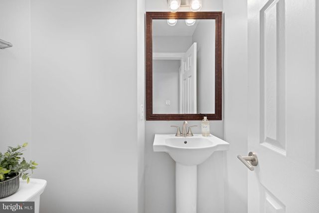 10101 STERLING TER, Rockville, MD 20850