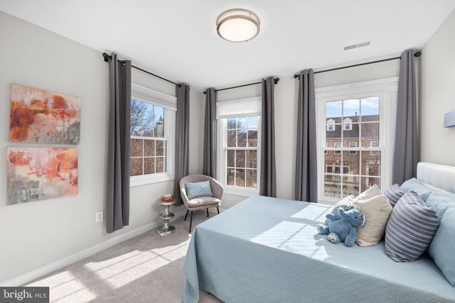 10101 STERLING TER, Rockville, MD 20850