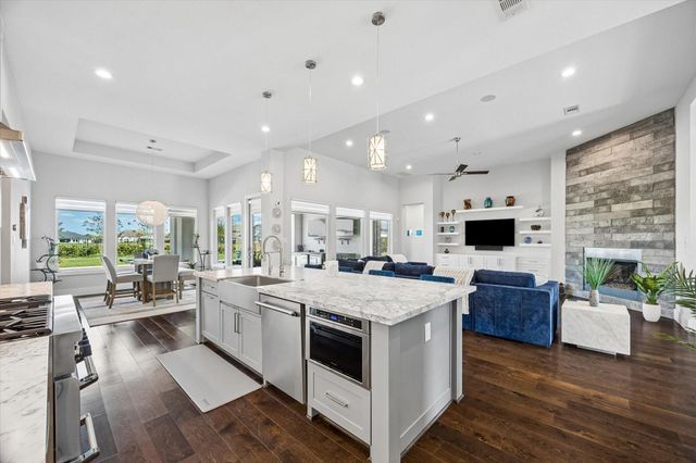 1809 Grace Xing Crossing, Friendswood, TX 77546