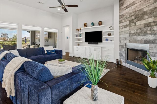 1809 Grace Xing Crossing, Friendswood, TX 77546