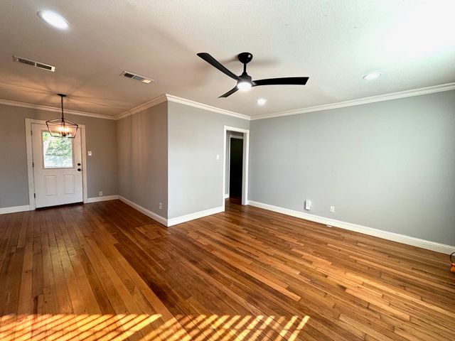 9418 Lenel Place, Dallas, TX 75220