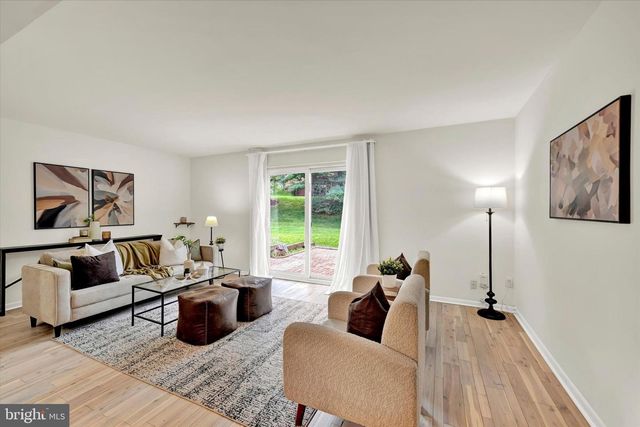 4 CASTLEBAR CT, Lutherville Timonium, MD 21093