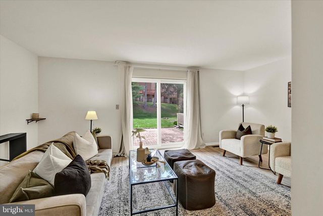 4 CASTLEBAR CT, Lutherville Timonium, MD 21093