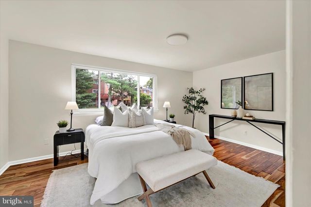 4 CASTLEBAR CT, Lutherville Timonium, MD 21093