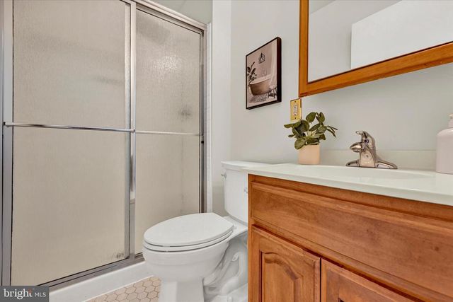 4 CASTLEBAR CT, Lutherville Timonium, MD 21093