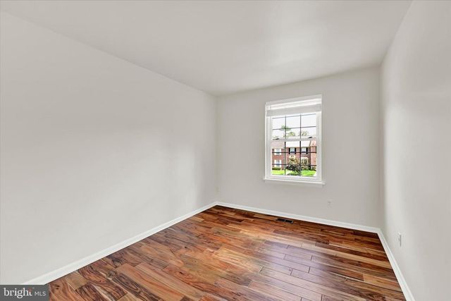 4 CASTLEBAR CT, Lutherville Timonium, MD 21093