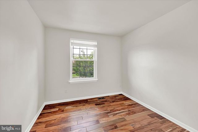 4 CASTLEBAR CT, Lutherville Timonium, MD 21093