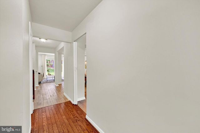4 CASTLEBAR CT, Lutherville Timonium, MD 21093