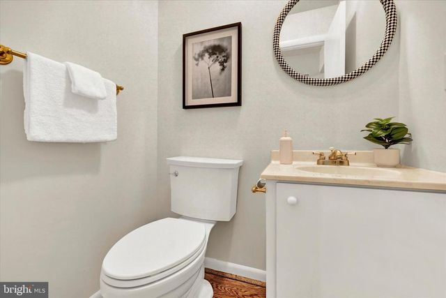 4 CASTLEBAR CT, Lutherville Timonium, MD 21093