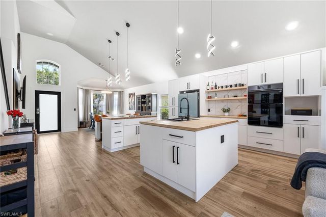 2513 Blackburn CIR, Cape Coral, FL 33991