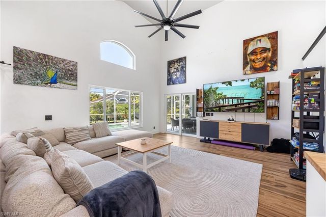 2513 Blackburn CIR, Cape Coral, FL 33991