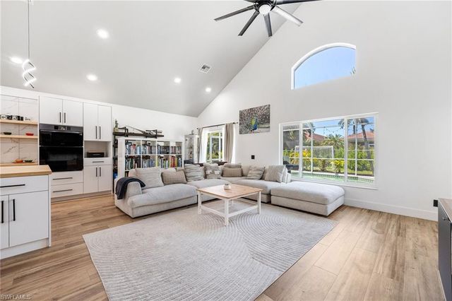 2513 Blackburn CIR, Cape Coral, FL 33991