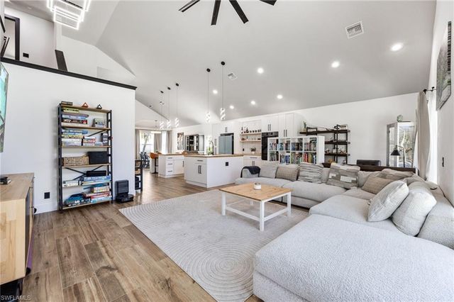 2513 Blackburn CIR, Cape Coral, FL 33991