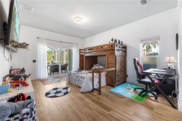 2513 Blackburn CIR, Cape Coral, FL 33991