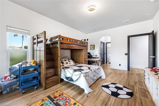 2513 Blackburn CIR, Cape Coral, FL 33991