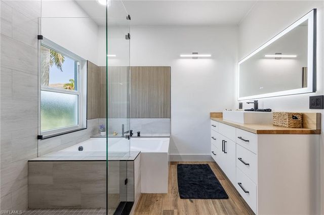 2513 Blackburn CIR, Cape Coral, FL 33991