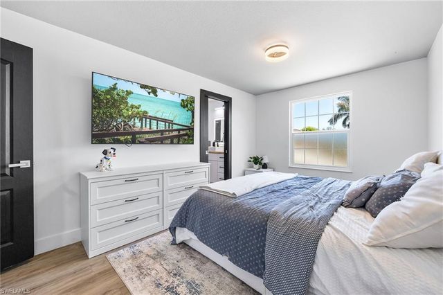 2513 Blackburn CIR, Cape Coral, FL 33991