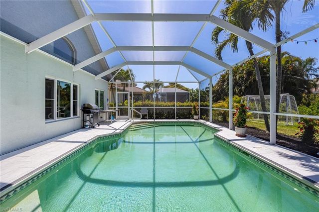 2513 Blackburn CIR, Cape Coral, FL 33991