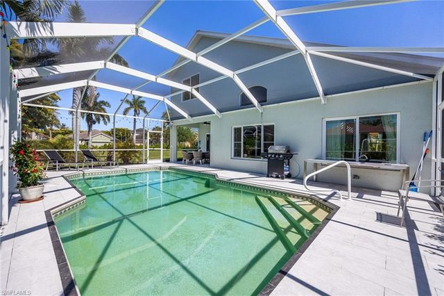 2513 Blackburn CIR, Cape Coral, FL 33991