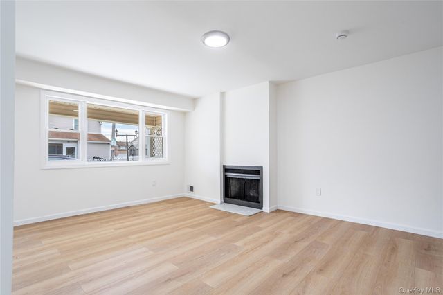 33 Marc Street, Staten Island, NY 10314