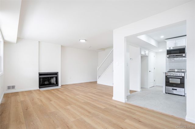 33 Marc Street, Staten Island, NY 10314