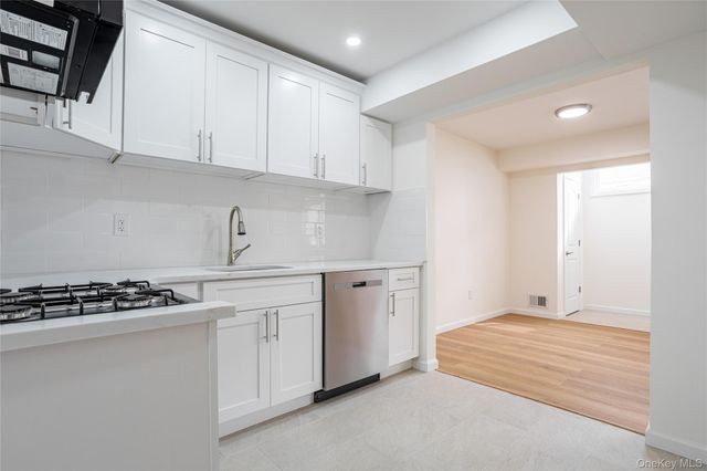 33 Marc Street, Staten Island, NY 10314