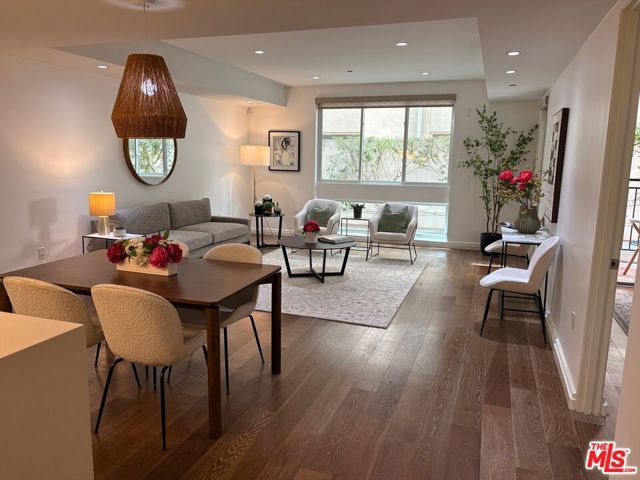 441 S Barrington Avenue 105, Los Angeles, CA 90049