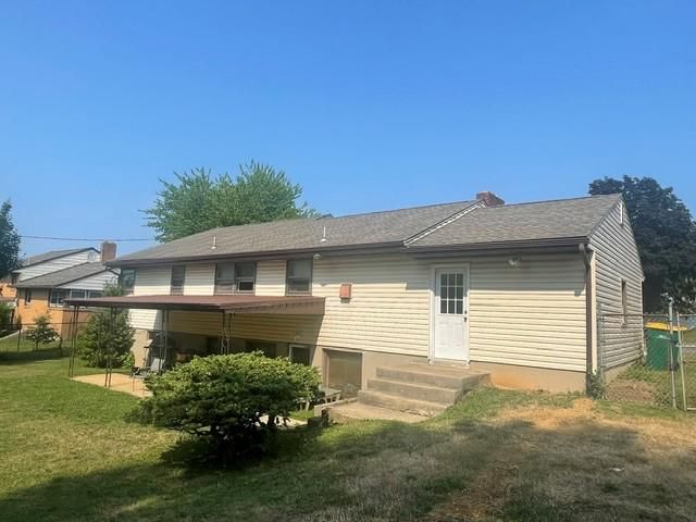 1821 COLONY DR, Reading, PA 19610