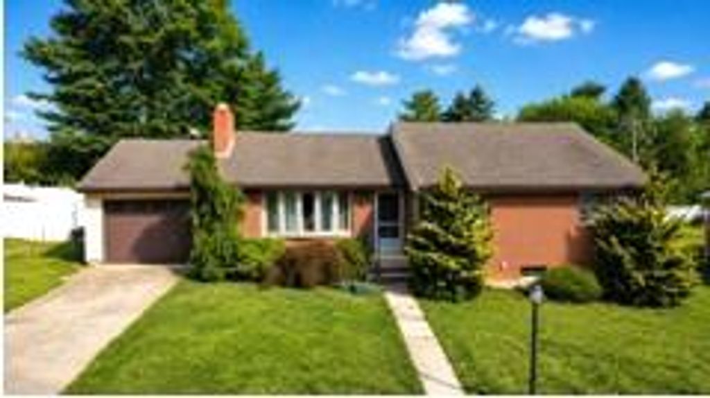 1821 COLONY DR, Reading, PA 19610