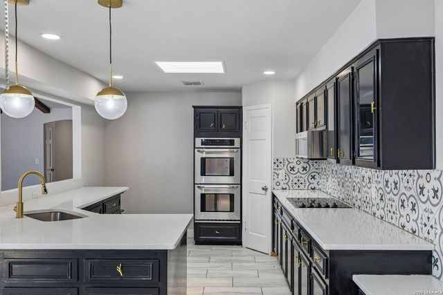 8333 Windway, Windcrest, TX 78239