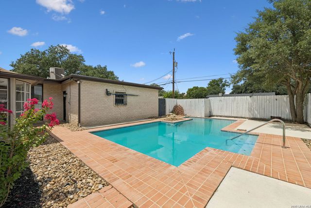 8333 Windway, Windcrest, TX 78239