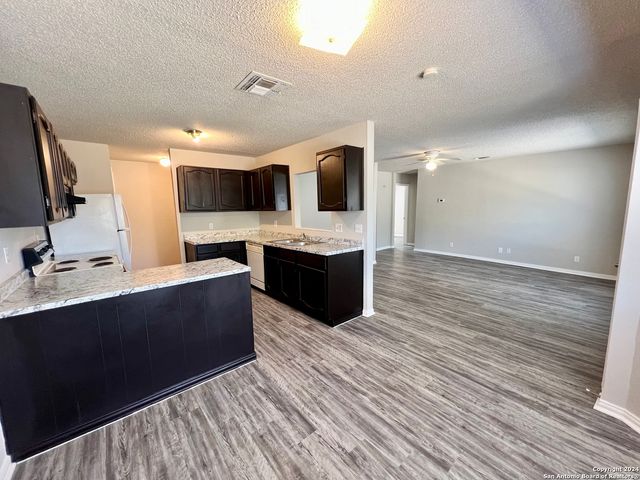 1211 CHURING DR, San Antonio, TX 78245