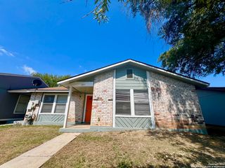 1211 CHURING DR, San Antonio, TX 78245