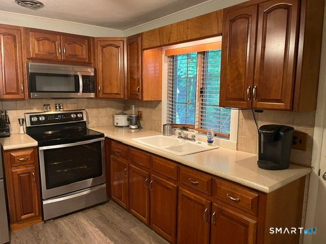 17 Juniper Ridge Drive, Waterbury, CT 06708