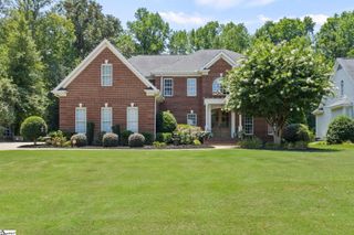 215 Huddersfield Drive, Simpsonville, SC 29681