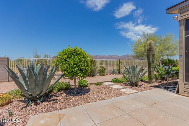 3301 S GOLDFIELD Road 4027, Apache Junction, AZ 85119