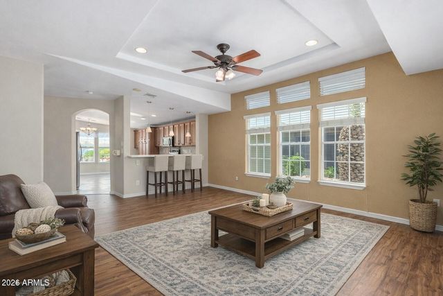 3301 S GOLDFIELD Road 4027, Apache Junction, AZ 85119