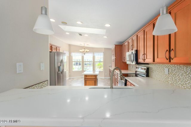 3301 S GOLDFIELD Road 4027, Apache Junction, AZ 85119