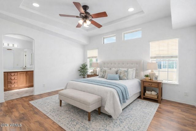 3301 S GOLDFIELD Road 4027, Apache Junction, AZ 85119